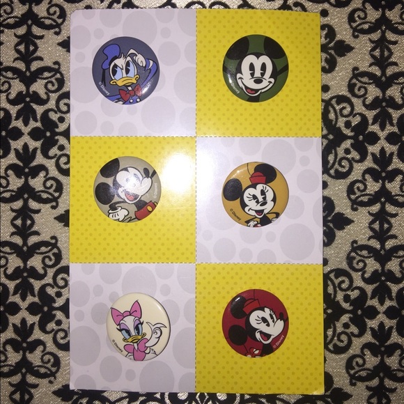 DISNEY Pins