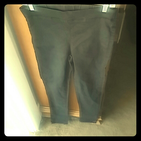 Black skinny jeans