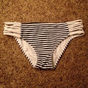 blackwhite stripe bikini bottom
