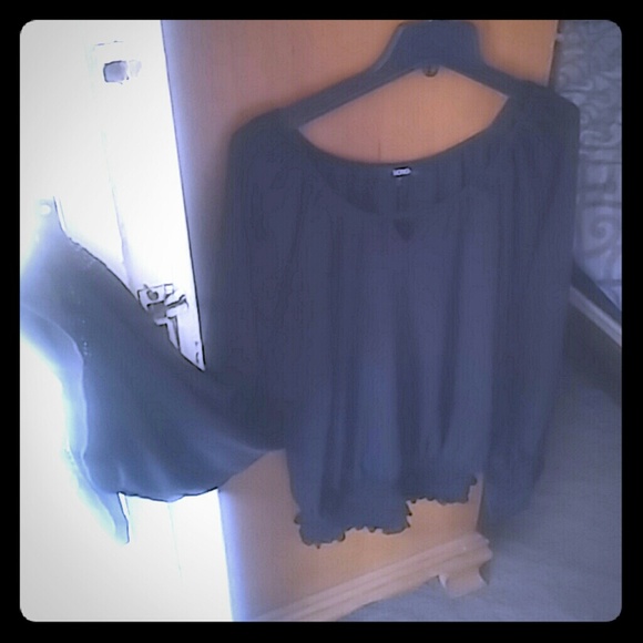 Black loose long sleeve blouse