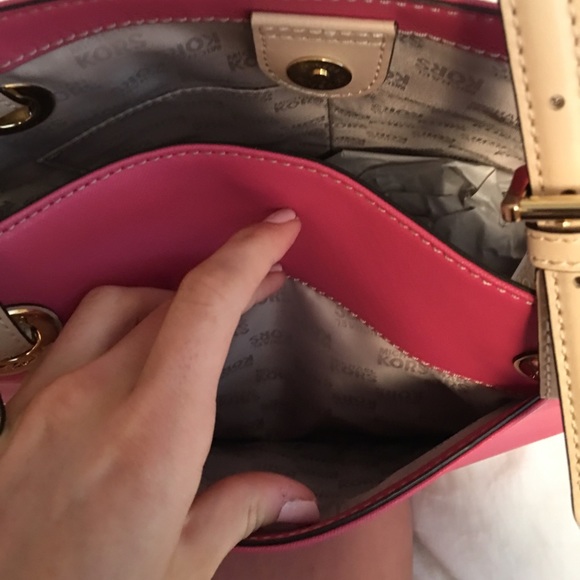 LAST DROP NWT โจPink Micheal Kors tote ๐๐๐ - Picture 4 of 4