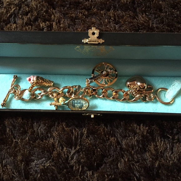 Juicy Couture Charm Bracelet w/ 3 Charms!!