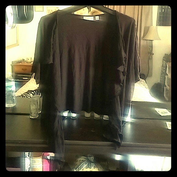 Short sleeve cardigan