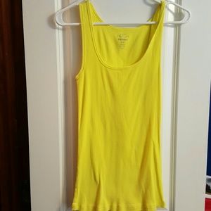 Yellow Old Navy tank top.