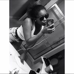 Meet your Posher, Evan