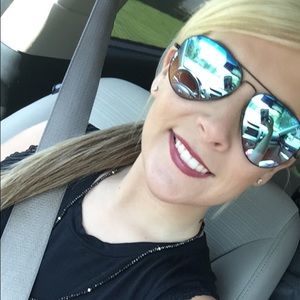 Meet your Posher, Shelby