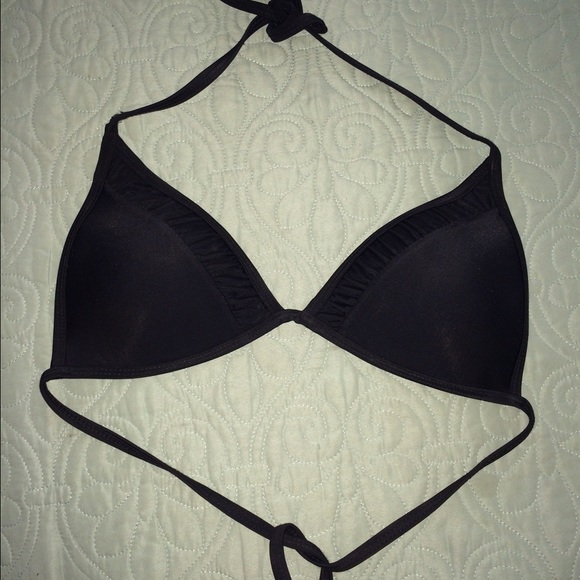 Black triangle push-up swim top