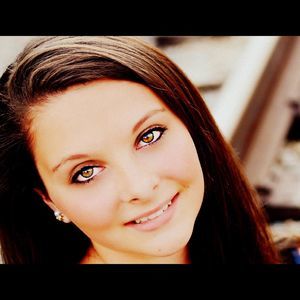 Meet your Posher, Mackinzie