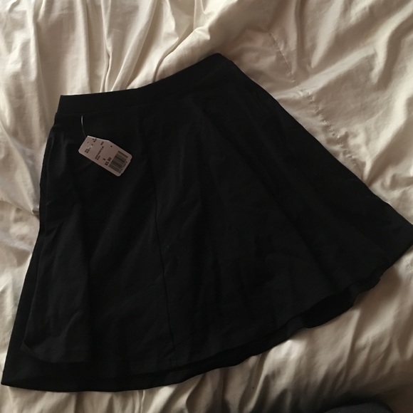 Black skater skirt