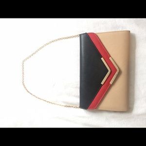 The Perfect Clutch for Party Goers!