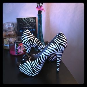 Peep Toe Zebra Pumps