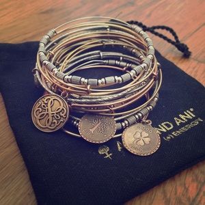 Alex & Ani bracelets set