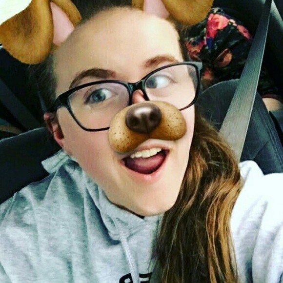 Meet your Posher, Brianna - Picture 1 of 1