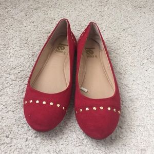 Red l.e.i. Flats