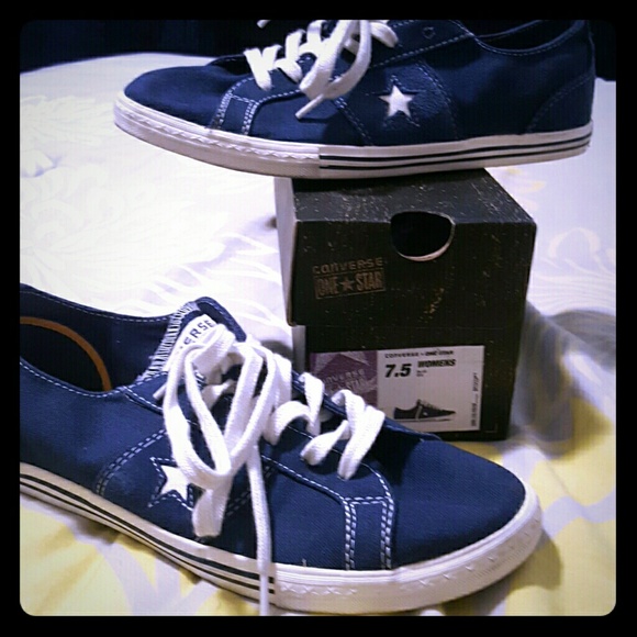 Women's Converse One-Star Low Tops. Size 7.5