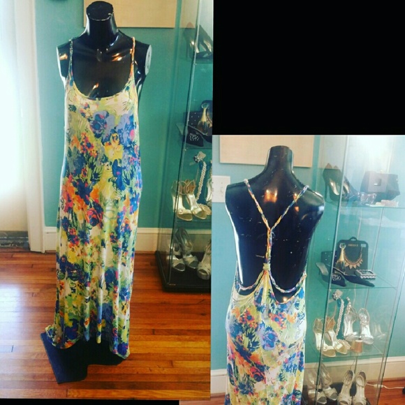 JS maxi...