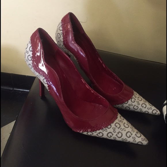 Pointy toe heels