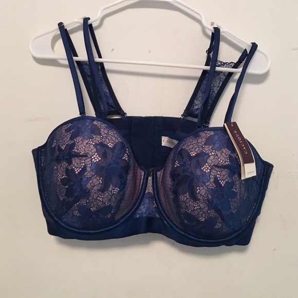 Multi way strapless bra