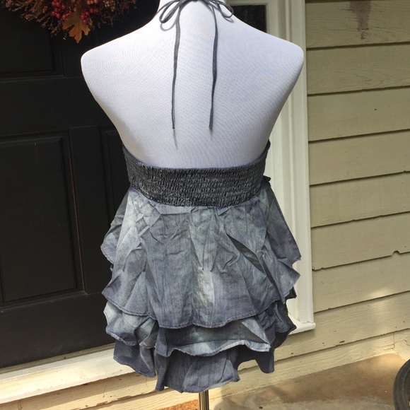⚡️Sale!!Denim halter top with ruffles! NWOT - Picture 2 of 3