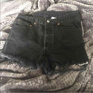 High waisted Levi shorts