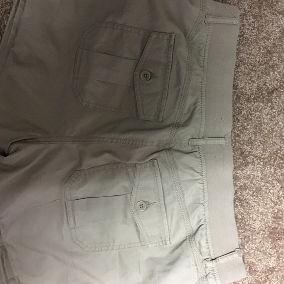 Beige shorts, size 10 - Picture 2 of 2