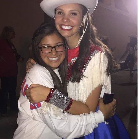 Meet your Posher, Valeria - Picture 4 of 4