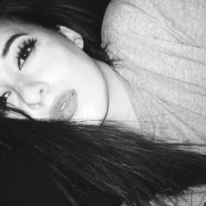 Meet your Posher, Abi