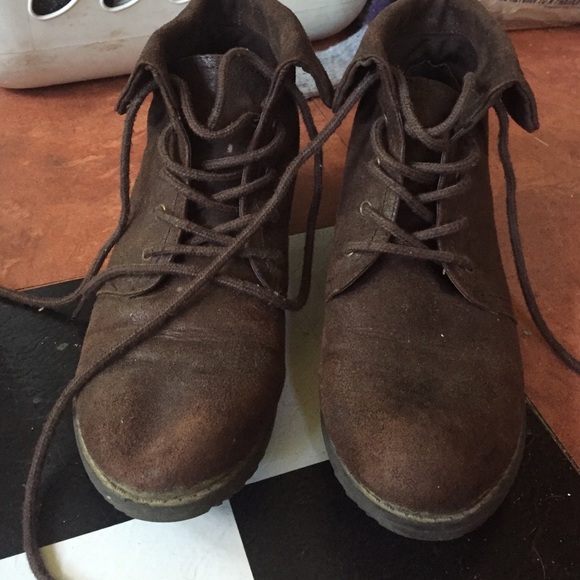 Velvet short boots