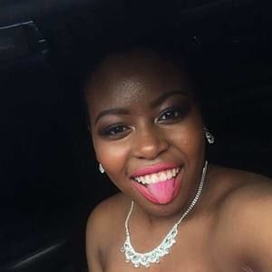 Meet your Posher, Paris