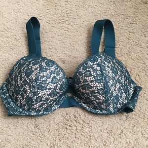 💚VS Bra NWOT💚
