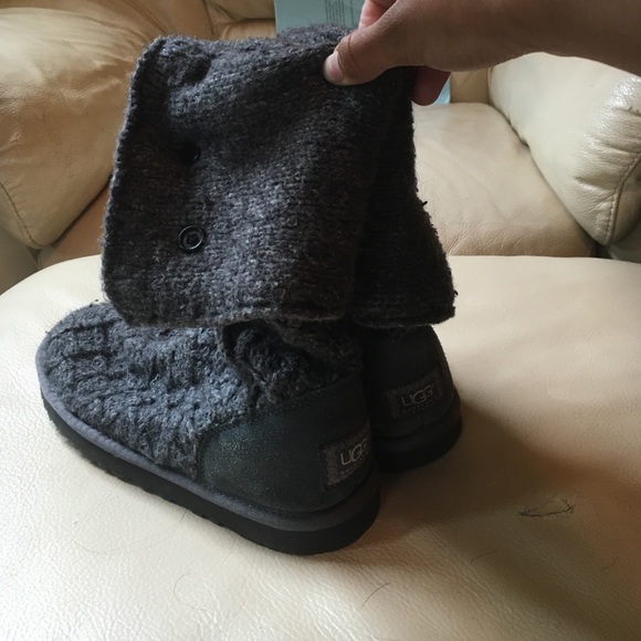 AUNTHENTIC UGG Classic Cardy Boot- Size 10