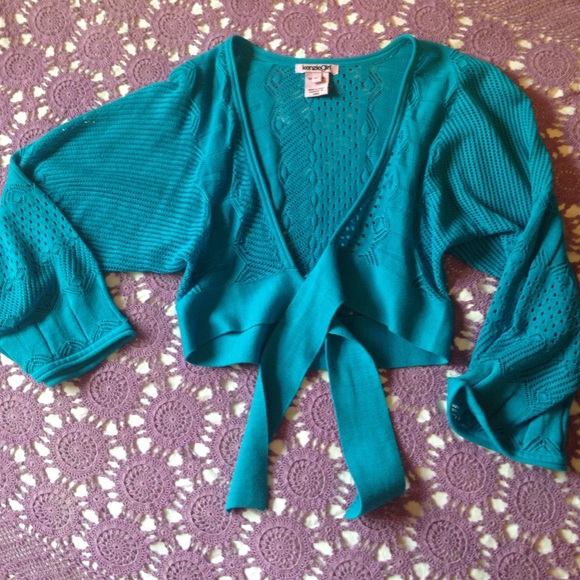 Loose sleeve blue crop cardigan