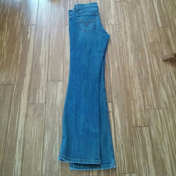 Levi jeans