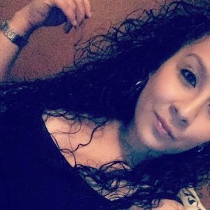 Meet your Posher, Marissa