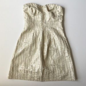 Snakeskin pattern strapless dress