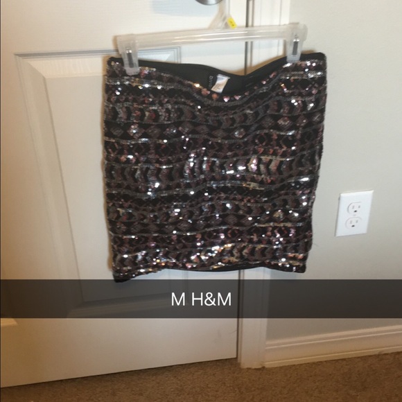 Medium sequin skirt