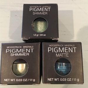 Younique new in box eyeshadow set