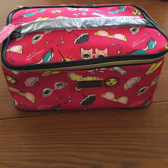 Betsey Johnson Handbags - 💕Betsey Johnson double travel case NWT💕