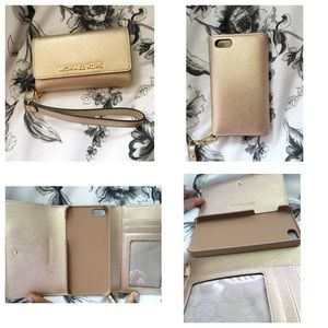 Michael Kors iPhone 5/5c Wallet/wristlet