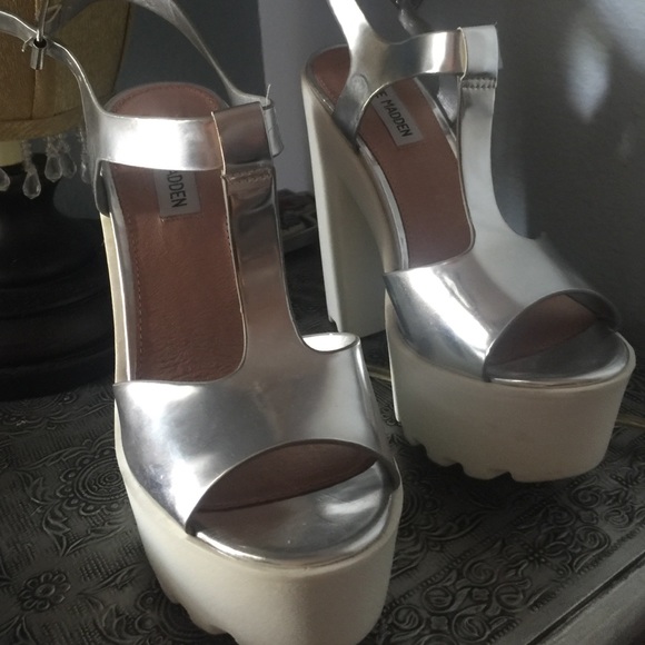 Super chic platforms and very comfortable