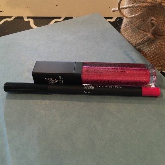 Pop of pink lip set