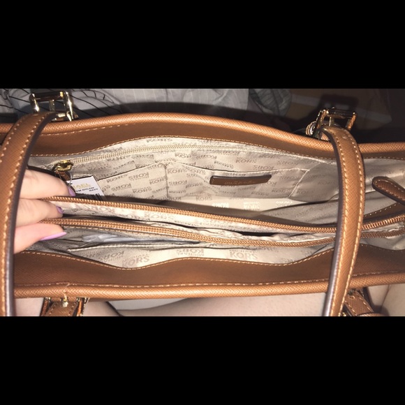 SOLD Michael Kors jet set navy nylon large tote - Picture 4 of 4