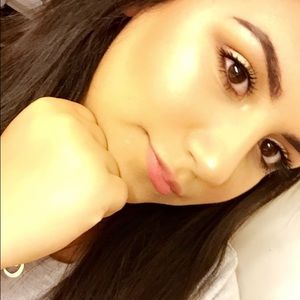 Meet your Posher, Celene