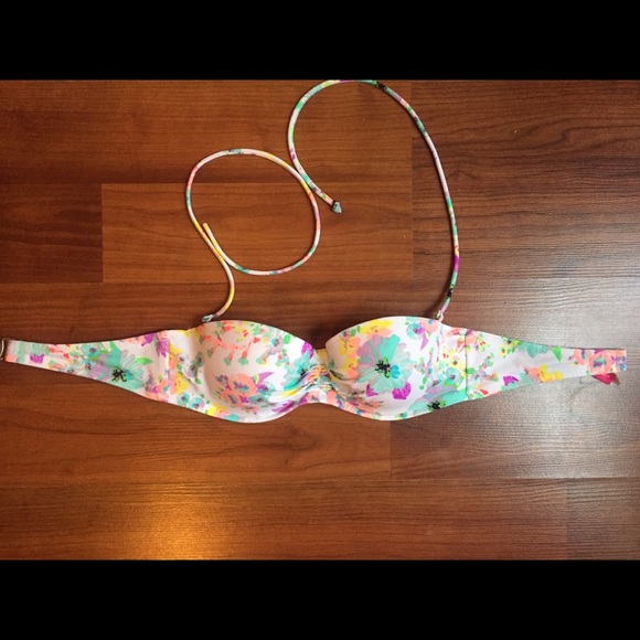 Victoria Secret bathing suit top.