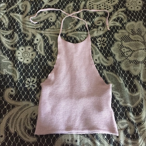 ❌ SOLD ❌ Halter tie crop top - Picture 4 of 4