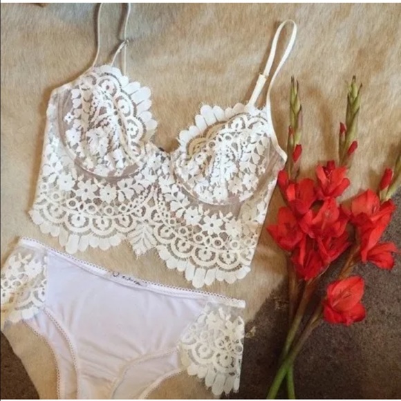 For Love and Lemons Tops - SOLDFor Love and Lemons she's a knockout bra small
