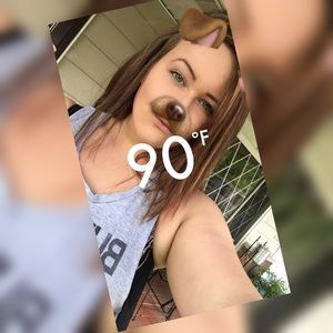 Meet your Posher, Abigail