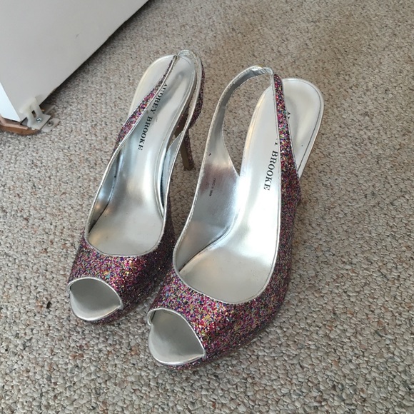 sparkly sling back heel - Picture 2 of 2