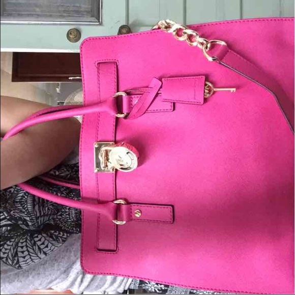 💥Sold!💥Michael Kors Raspberry Hamilton NS - Picture 4 of 4