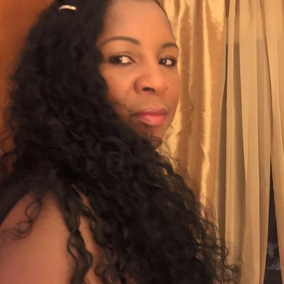 Meet your Posher, Marie